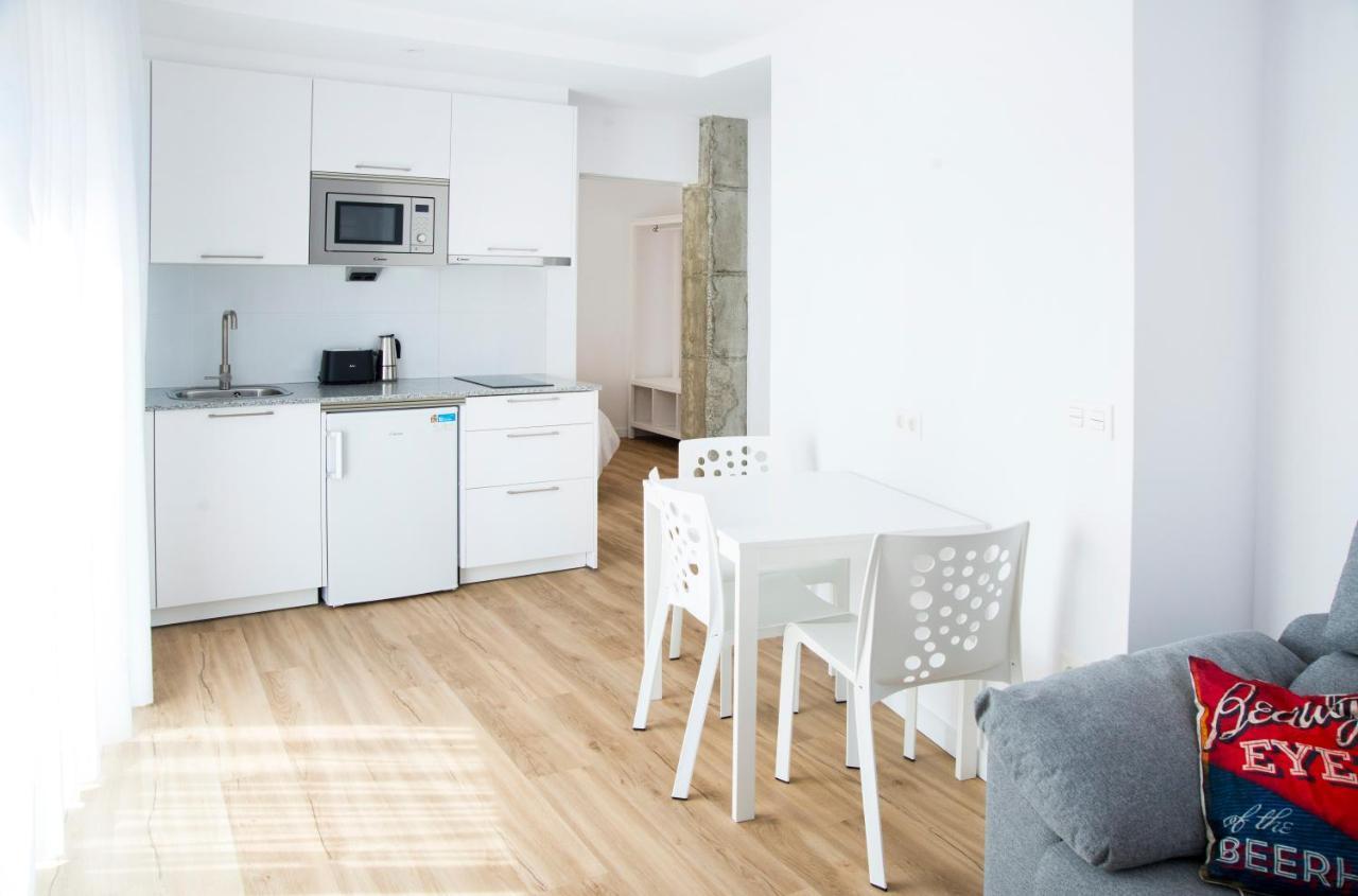 P1 O Grove Centro Puerto Appartement Buitenkant foto